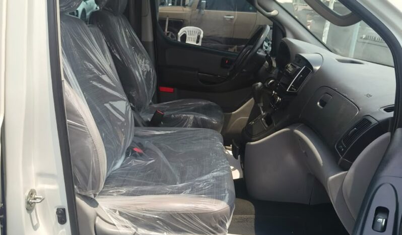 
								hyundai h1 gcc 2020 full									