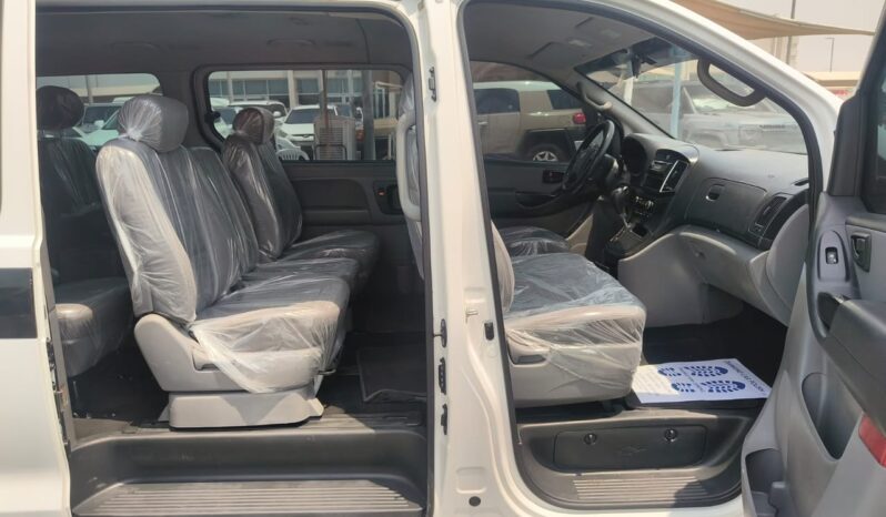 
								hyundai h1 gcc 2020 full									