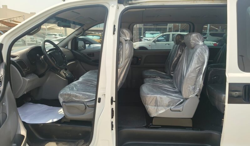 
								hyundai h1 gcc 2020 full									