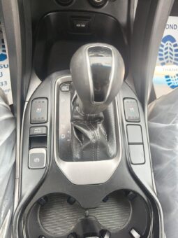 
										Hyundai santafee 2015 gcc full									
