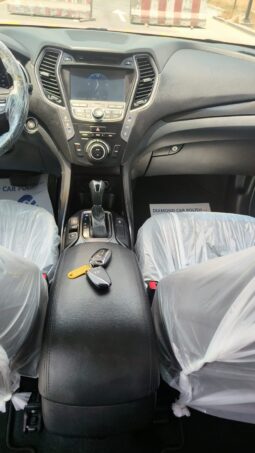 
										Hyundai santafee 2015 gcc full									