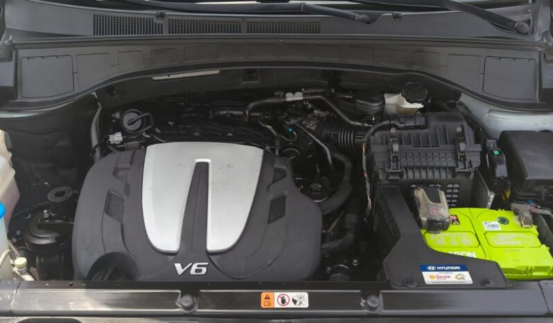 
								Hyundai santafee 2015 gcc full									