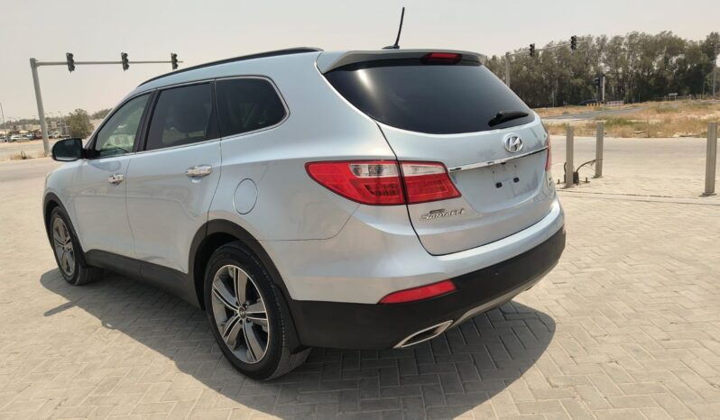 
								Hyundai santafee 2015 gcc full									
