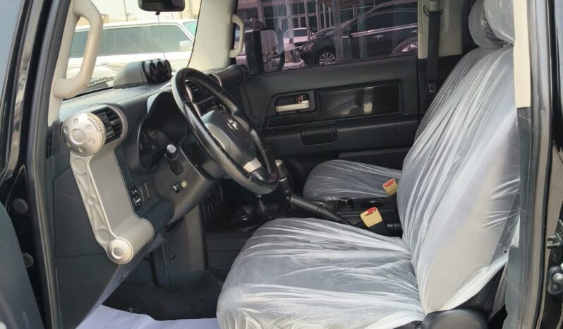 
								Toyota fj cruiser 2015 gcc full									