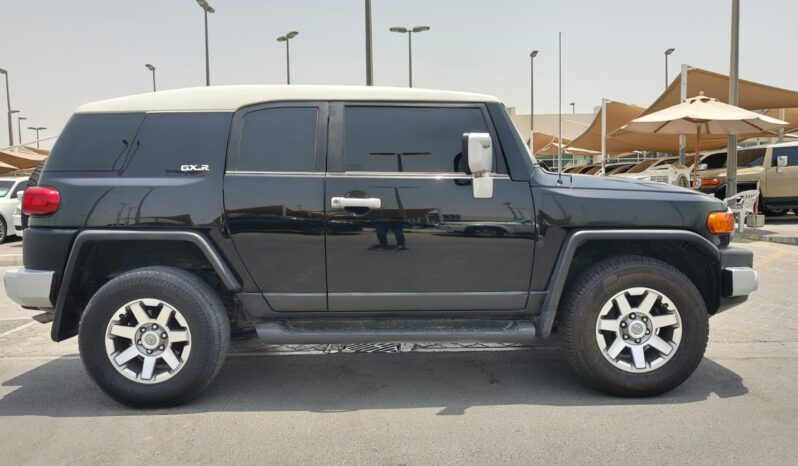 
								Toyota fj cruiser 2015 gcc full									