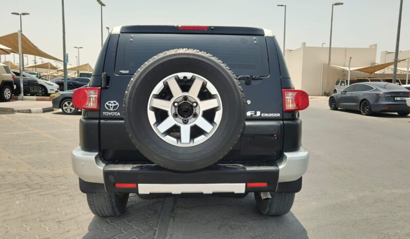 
								Toyota fj cruiser 2015 gcc full									