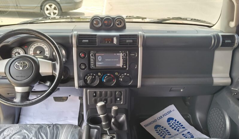 
								Toyota fj cruiser 2015 gcc full									