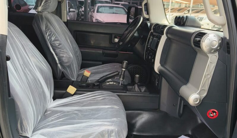
								Toyota fj cruiser 2015 gcc full									