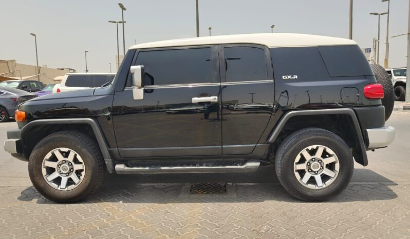 
								Toyota fj cruiser 2015 gcc full									