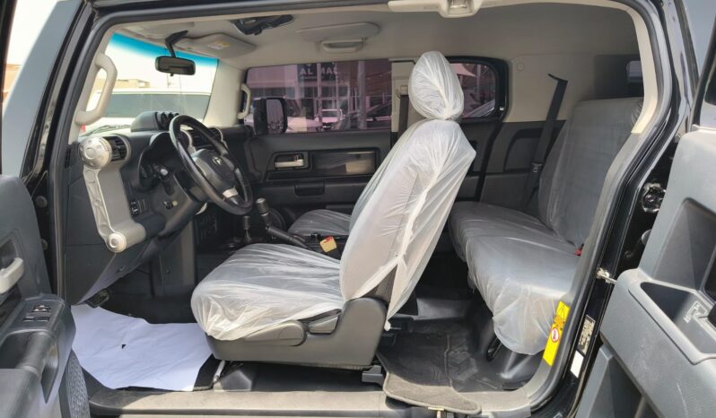 
								Toyota fj cruiser 2015 gcc full									