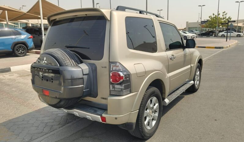 
								Mitsubishi pajero full									
