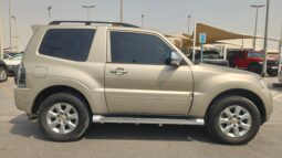 
										Mitsubishi pajero full									