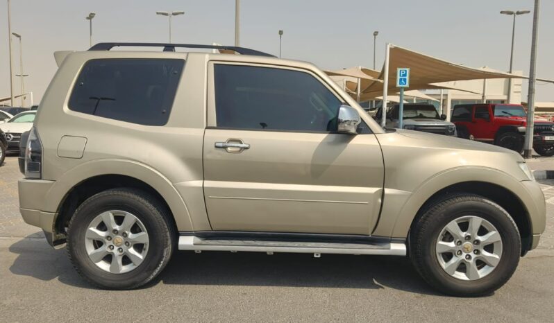 
								Mitsubishi pajero full									