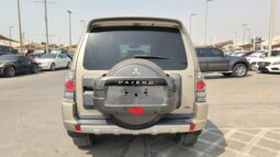 
										Mitsubishi pajero full									