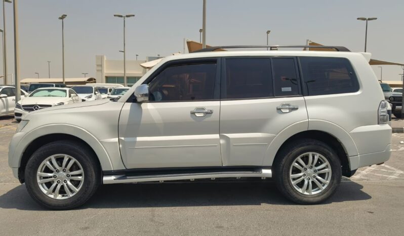 
								Mitsubishi pajero 2018 full option full									