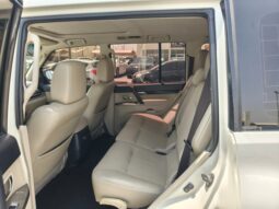 
										Mitsubishi pajero 2018 full option full									
