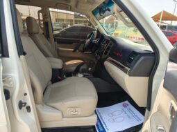 
										Mitsubishi pajero 2018 full option full									