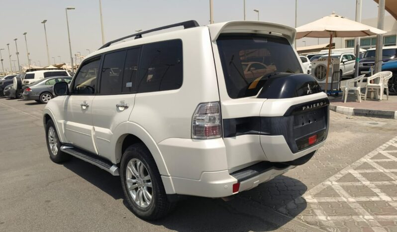 
								Mitsubishi pajero 2018 full option full									