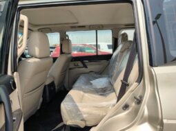 
										Mitsubishi Pajero 2017 full option full									