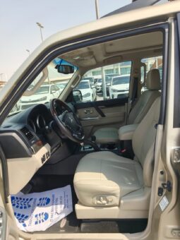 
										Mitsubishi Pajero 2017 full option full									