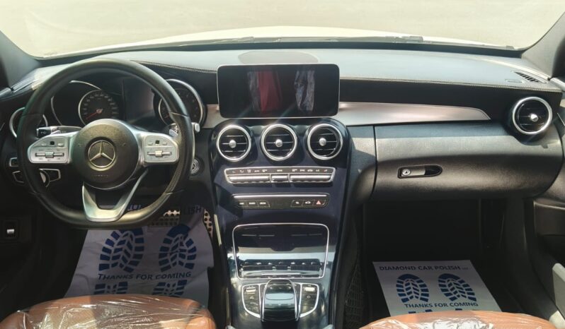 
								mercedes benz c200 2020 gcc full									