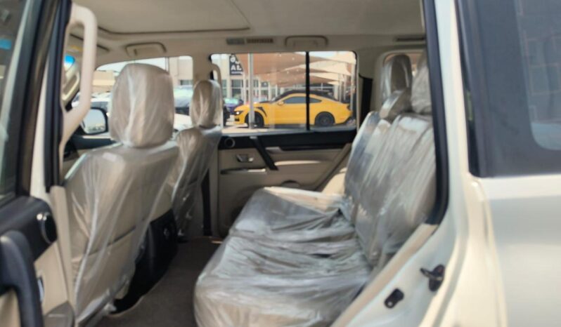 
								Mitsubishi pajero 2017 full option full									