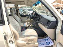 
										Mitsubishi pajero 2017 full option full									