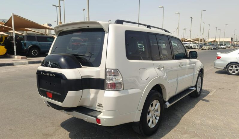 
								Mitsubishi pajero 2017 full option full									