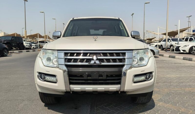 
								Mitsubishi pajero 2017 full option full									