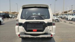 
										Mitsubishi pajero 2017 full option full									