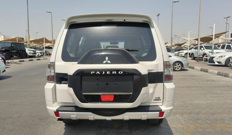 
								Mitsubishi pajero 2017 full option full									