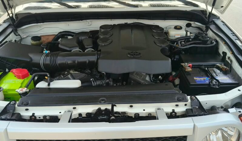 
								Toyota fj cruiser 2017 GCC full									