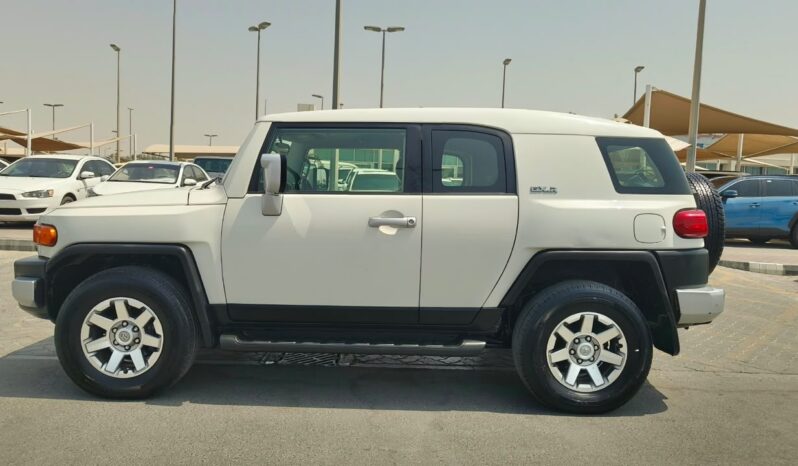 
								Toyota fj cruiser 2017 GCC full									