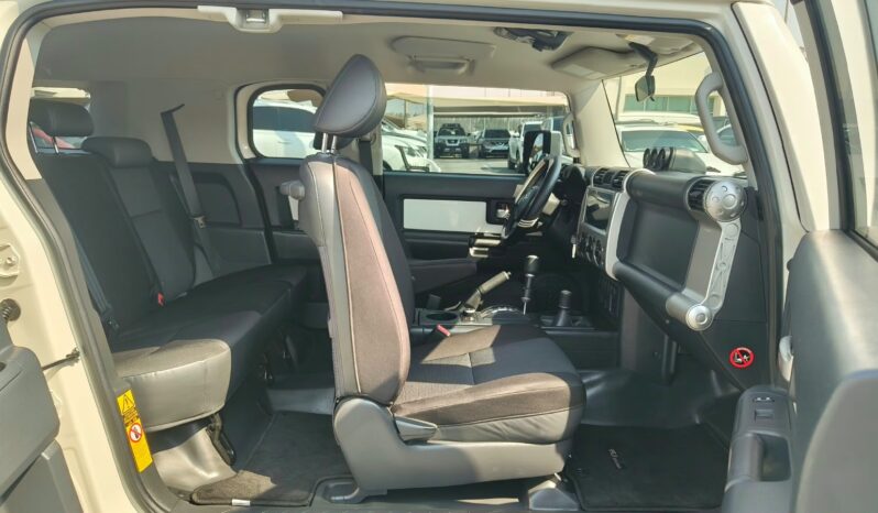 
								Toyota fj cruiser 2022 gcc full									