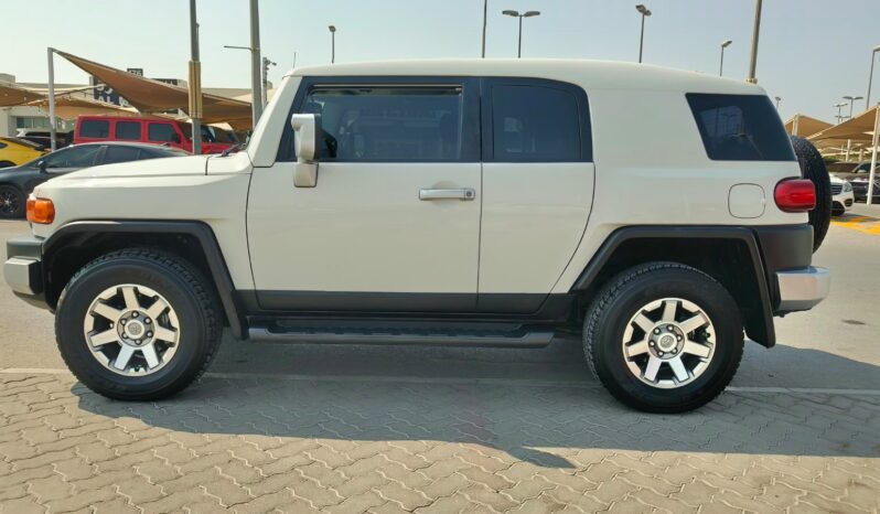 
								Toyota fj cruiser 2022 gcc full									