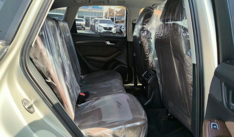 
								AUDI Q5 2017 full									