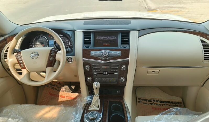 
								Nissan patrol platinum 2013 full									