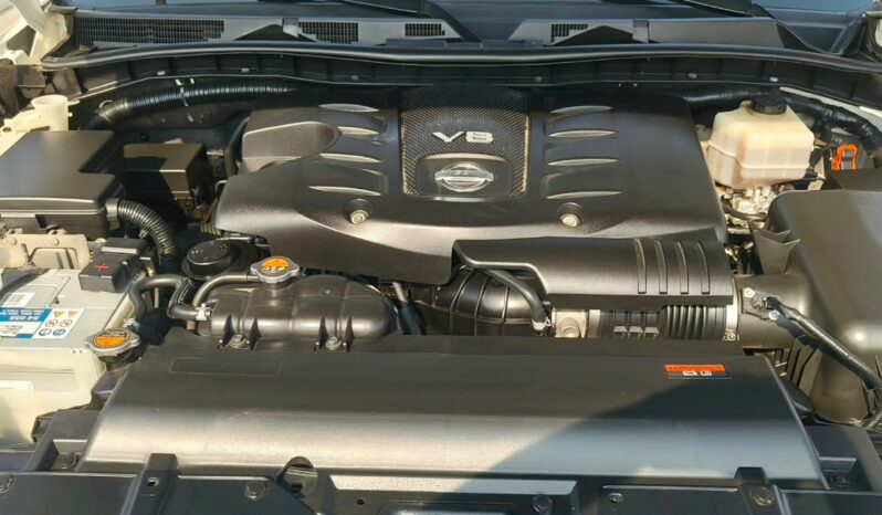 
								Nissan patrol platinum 2013 full									