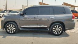 LAND CRUISER GXR 2017
