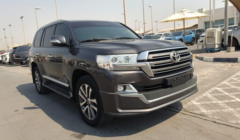 
								LAND CRUISER GXR 2017 full									
