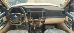 
										Mitsubishi Pajero 2017 full option full									