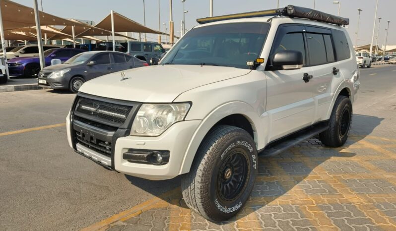 
								Mitsubishi Pajero 2017 full option full									