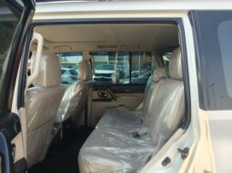 
										Mitsubishi Pajero 2017 full option full									