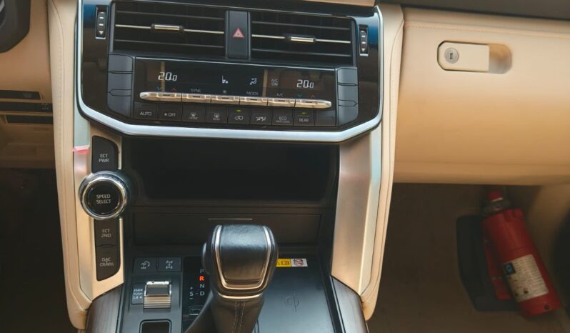 
								LAND CRUISER GXR 2022 full									