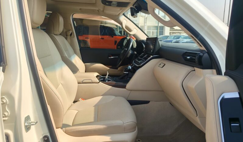 
								LAND CRUISER GXR 2022 full									