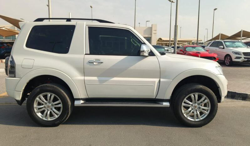 
								Mitsubishi Pajero 2018 full option full									