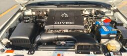
										Mitsubishi Pajero 2018 full option full									
